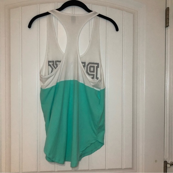 PINK Victoria’s Secret Green & White Tank Top Size Medium - Picture 8 of 9